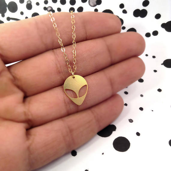 10PCS Simple Aliens Necklace Cute UFO ET Face Head Eye Emoticons Necklaces Cartoon Sci Fi Fantasy Friends Meaningful Gift