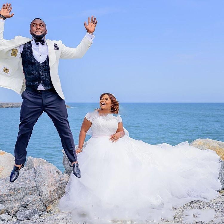 Plus Size A Line Wedding Dresses Custom Lace Cap Sleeves Beach Beads Ruched Draped Bridal Gowns Pink Ribbon Sashes Tiered Long Puffy