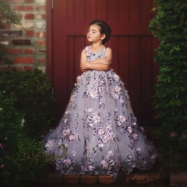 Lavender Lace Little Girls Pageant Dresses 3D Floral Appliques Toddler Ball Gown Flower Girl Dress Floor Length Tulle First Communion Gowns