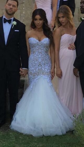 2023 Mermaid Wedding Dresses Arabic Dubai Plus Size Sweetheart Crystal Beading Lace Appliques Pearls Illusion Backless Court Train Long Bridal Gowns