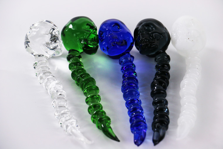 pipe 4.5 inches skull glass smoking accessories colorful dabber for wholesale bong water oil rig dabbers Dab tools
pipe 4.5 inches skull glass smoking accessories colorful dabber for wholesale bong water oil rig dabbers Dab tools
