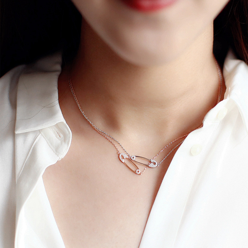 2018 Delicate 925 sterling silver drop shipping charm dainty paper clip paved small cz stone necklace Safety Pin for women girls
2018 Delicate 925 sterling silver drop shipping charm dainty paper clip paved small cz stone necklace Safety Pin for women girls