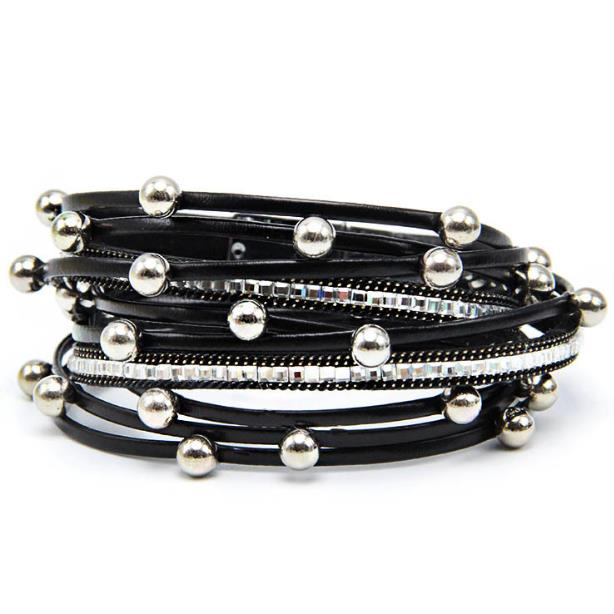 New on hot style bead magnetic buckle lady's bracelet PU hot diamond bead bracelet jewelry is 38 cm wrapped around the bracelet
New on hot style bead magnetic buckle lady's bracelet PU hot diamond bead bracelet jewelry is 38 cm wrapped around the bracelet