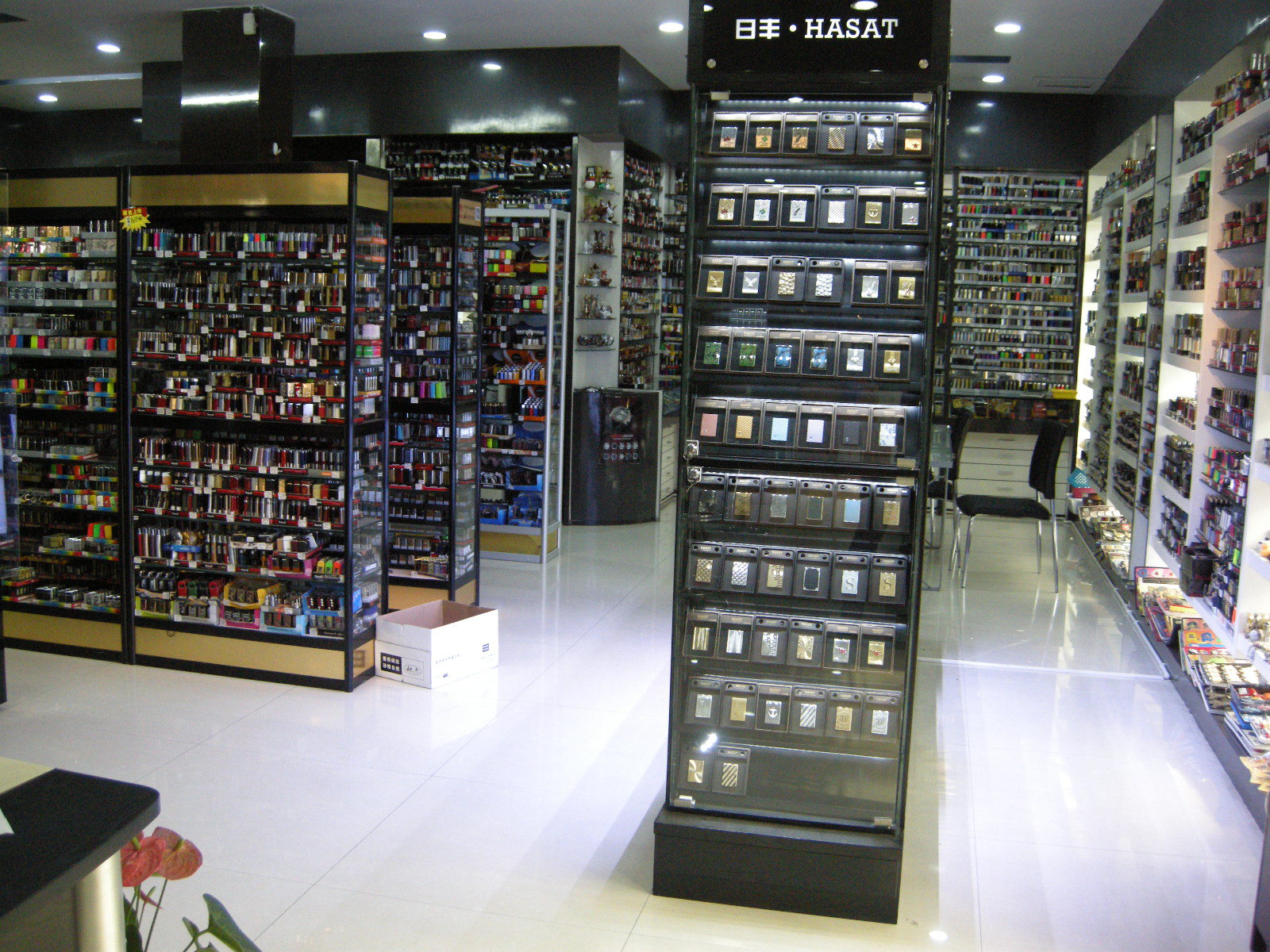 New Arrival Creative Portable Mini Pliers Shape Cartoon Cigarette Lighter Refillable Butane Ornaments Gift Torch Without Oil Gas W260202