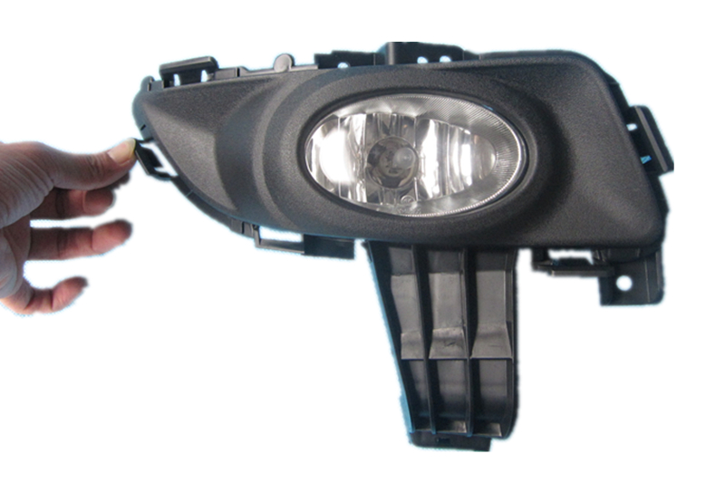Fog lamp assembly with frame for mazda 3 1.6L RIGHT SIDE and LEFT light BS1C-51-680 BS1C-51-690