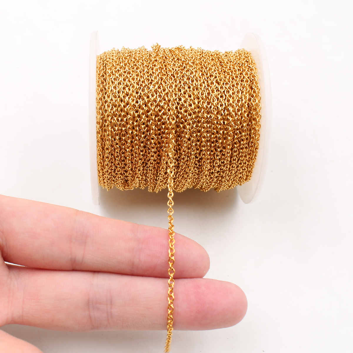 in bulk 10meter Gold Fashion Chain Women Stainless Steel thin 1.5mm/2mm Smooth Oval Link Rolo chain jewlery findings marking DIY chain
in bulk 10meter Gold Fashion Chain Women Stainless Steel thin 1.5mm/2mm Smooth Oval Link Rolo chain jewlery findings marking DIY chain
