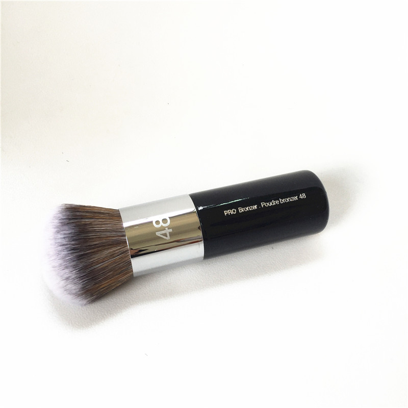 PRO bronzer Brush #48 - Perfect Foundation Powder Complexion Airbrush - Beauty Makeup Brush Blender
PRO bronzer Brush #48 - Perfect Foundation Powder Complexion Airbrush - Beauty Makeup Brush Blender