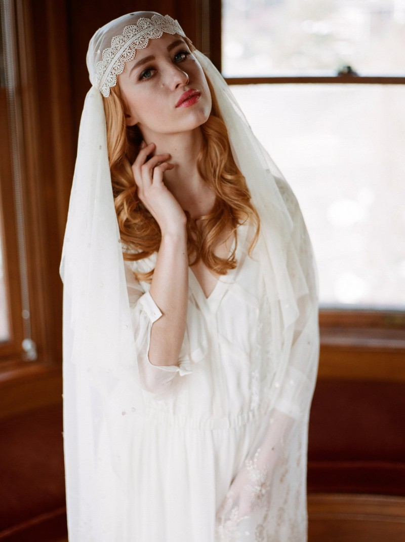 2019 Vintage Muslim Bridal Veils With Lace Applique Beads One Layer Custom Made Fingertip Length Veil for Women Wedding Dress