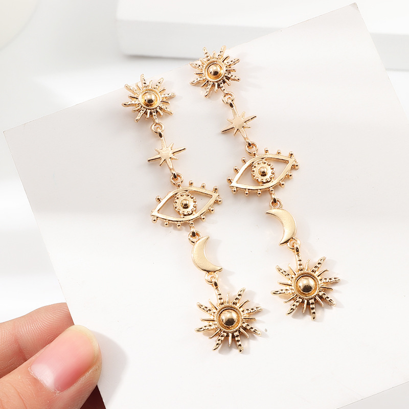Dangle & Chandelier Vintage Gold Devil's Eye Earrings With 2021 Personality Sunflower
Dangle & Chandelier Vintage Gold Devil's Eye Earrings With 2021 Personality Sunflower