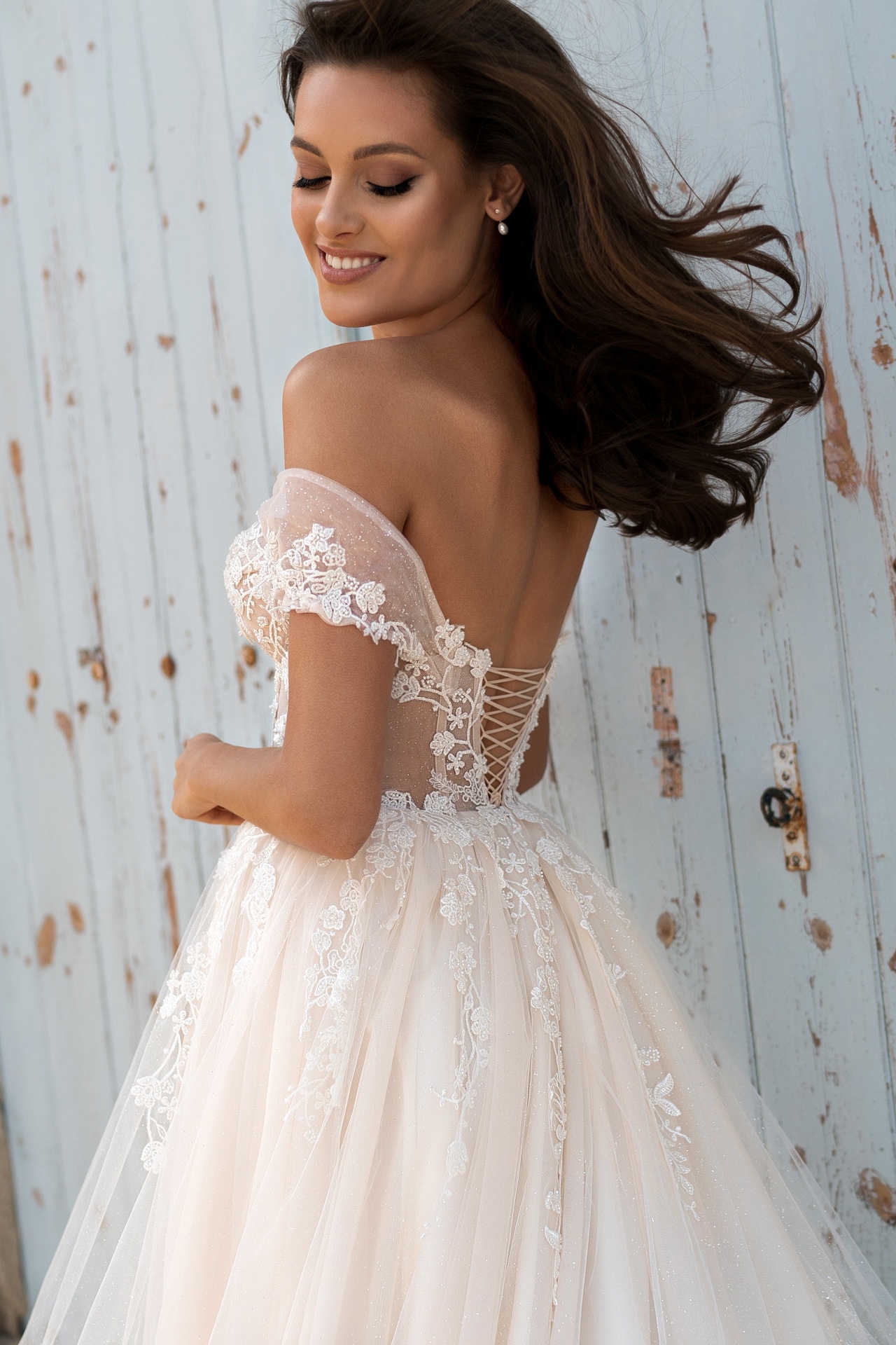 elegant illusion a line wedding dresses off shoulder 3d flower lace applique backless sweep train plus size beach robe de marie