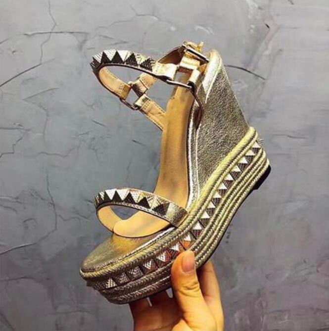 Women's Red Bottom Sandals Cataclou Cork Wedge Designers Shoes Espadrille High Heel Summer Sandals Silver glitter-covered Platform Sandals, Color 11
Women's Red Bottom Sandals Cataclou Cork Wedge Designers Shoes Espadrille High Heel Summer Sandals Silver glitter-covered Platform Sandals, Color 11