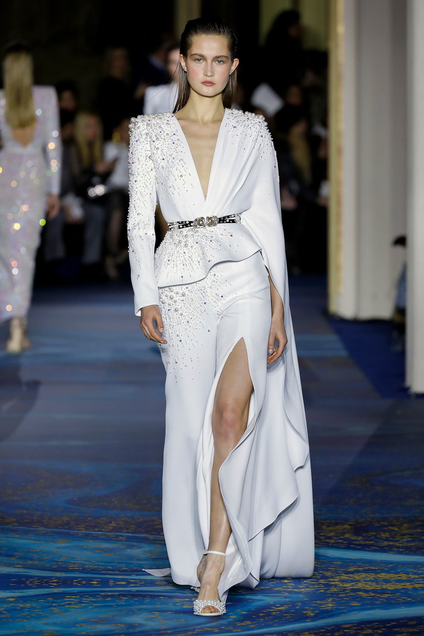 Zuhair Murad Prom Dresses 2020 Long Sleeves Satin Pearls Beaded Evening Gowns Side Split Sexy Party Dress With Wrap