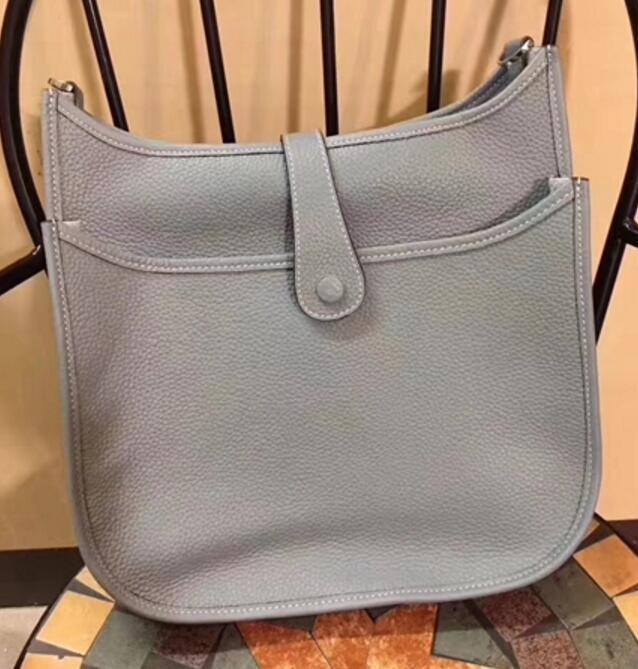 Fashion bags Hot sell classic style Evelyn pu leather women fashion bags cross body bag and with letter hollow out shoulder bag, Grey
Fashion bags Hot sell classic style Evelyn pu leather women fashion bags cross body bag and with letter hollow out shoulder bag, Grey