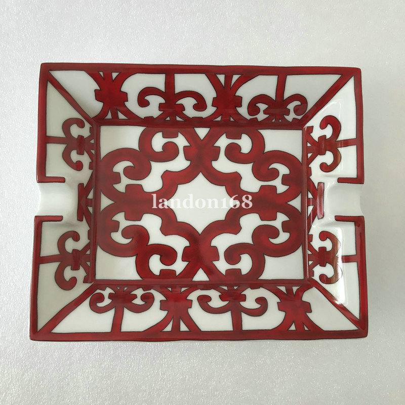 Classic Chinese red Ceramic Cigar Ashtray Luxury Smoke Ash Tray Holder Cigars Home Table Desk Accessories Decor Gifts
Classic Chinese red Ceramic Cigar Ashtray Luxury Smoke Ash Tray Holder Cigars Home Table Desk Accessories Decor Gifts