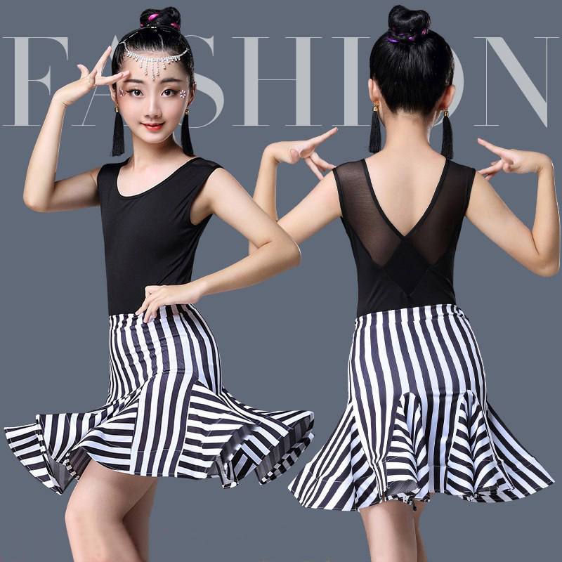 2PCS Girl Latin Dance Dress for Children Dance Skirt Sets Sleeveless Performance Stripe Competition Standard Kids Costumes, Black
2PCS Girl Latin Dance Dress for Children Dance Skirt Sets Sleeveless Performance Stripe Competition Standard Kids Costumes, Black