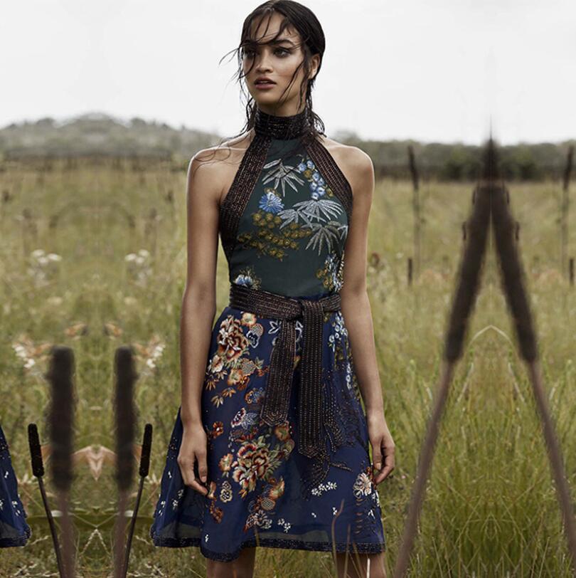 High Quality Runway Women Dress 2021 Spring Summer Vintage Beading Floral Embroidery Off Shoulder Halter A-line vestidos w385, Photo
High Quality Runway Women Dress 2021 Spring Summer Vintage Beading Floral Embroidery Off Shoulder Halter A-line vestidos w385, Photo