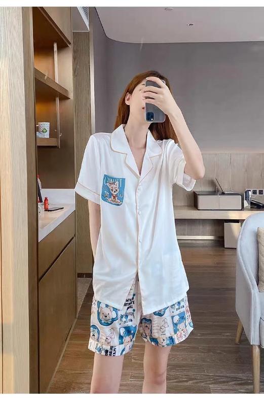 Pajama Women's Summer Ice Silk Short Sleeve Shorts Two Piece Suit Summer Thin Korean Version Lovely Simulation Silk Home Clothes, White
Pajama Women's Summer Ice Silk Short Sleeve Shorts Two Piece Suit Summer Thin Korean Version Lovely Simulation Silk Home Clothes, White