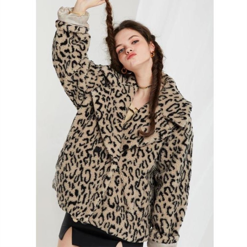 MONMOIRA 2019 Winter Lambswool Leopard Faux Fur Coats Women Casual Oversized Thick Teddy Coats And Jackets Ladies Fur cwf0207-5, Beige
MONMOIRA 2019 Winter Lambswool Leopard Faux Fur Coats Women Casual Oversized Thick Teddy Coats And Jackets Ladies Fur cwf0207-5, Beige