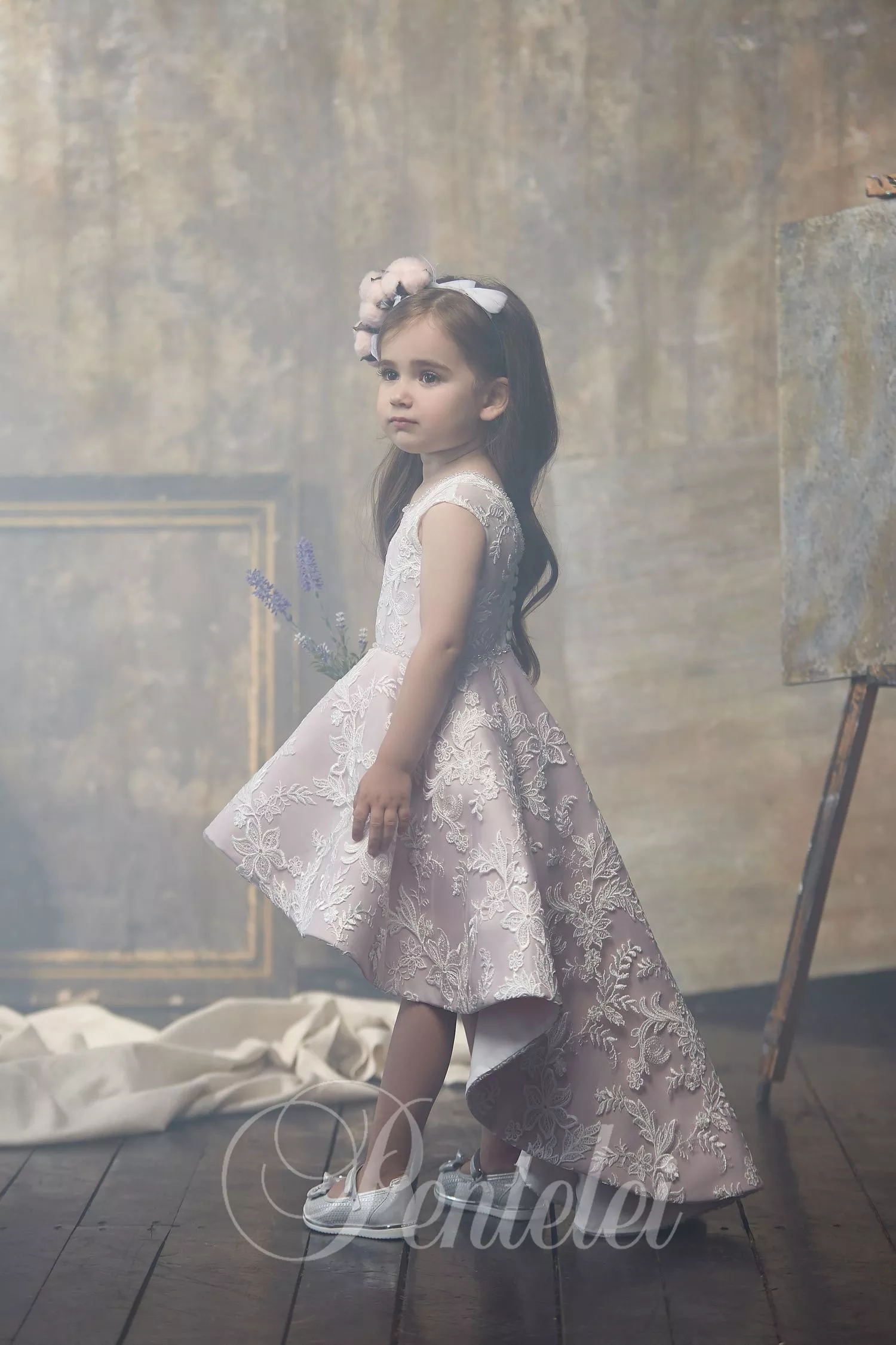2020 High Low Flower Girl Dresses Lace Appliqued Jewel Neck Cute Little Kids Birthday Party Gowns Girls Pageant Dress