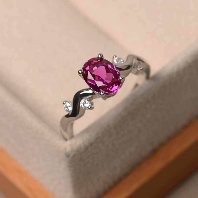 Hot Selling Elegant Oval Ruby Gemstone Ring with Side Stone Classic 925 Silver Plated Brass Jewelry Womens Diamond Wedding Ring