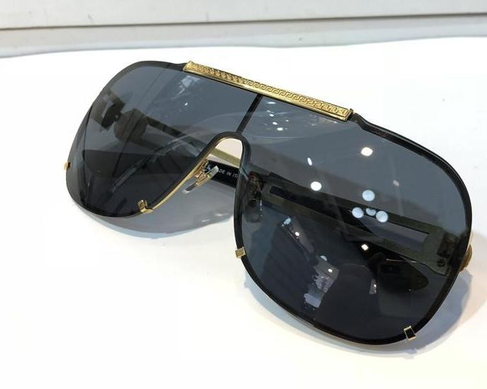Luxury 2168 Sunglasses For Men Fashion Design Full Frame UV400 UV protection Lens Steampunk Summer Square Style Comw With Package
Luxury 2168 Sunglasses For Men Fashion Design Full Frame UV400 UV protection Lens Steampunk Summer Square Style Comw With Package