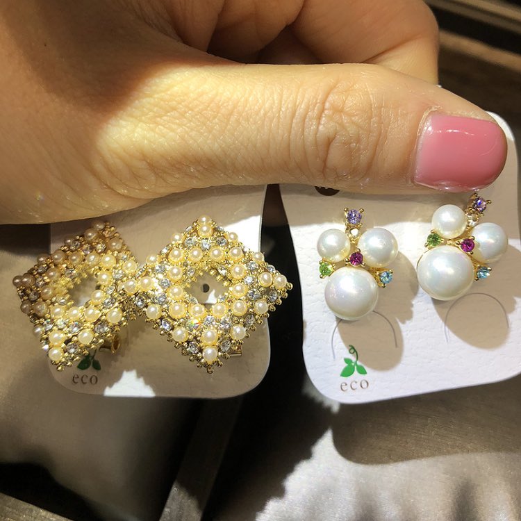 Mix Elegant Pearl Ear Stud Ladies Dangle Korean Electroplated Gold Micro Set Earrings OL Style Random Styles Wholesale