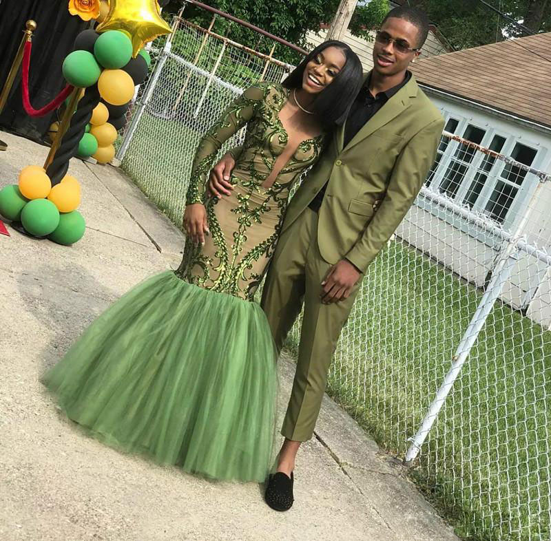 Olive Green Black Girl Mermaid Prom Dresses Long Sleeves Sheer Plunging Neck Plus Size Evening Gowns Sequined Floor Length Lace Formal Dress