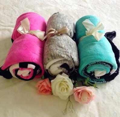 Love Fleece Blanket Black V Throw Blankets Soft Warm Blanket on Sofa Bed Travel Fashion