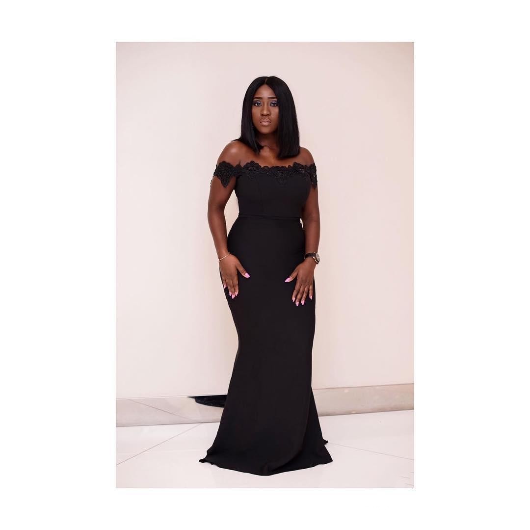 2019 New Designer Mermaid Black Bridesmaid Dresses Off Shoulder Lace Applique Sequined Beads Maid of Honor Prom Dress Evening Gowns 2024