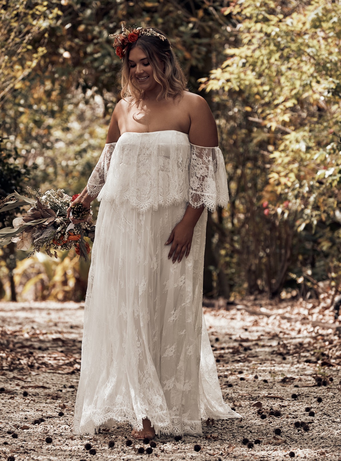 Fashion Bohemian Plus Size Lace Wedding Dresses Off The Shoulder Short Sleeves Beach Bridal Gowns A Line Floor Length Boho Vestido De Novia