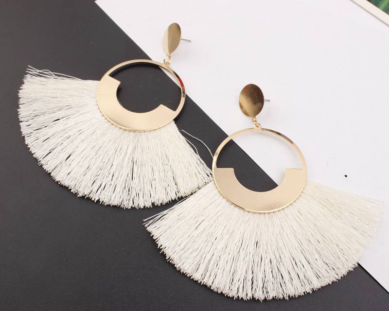 Bohemian fashion tassel earrings female national pendant long rope girl ladies fashion Posey jewelry birthday Easter