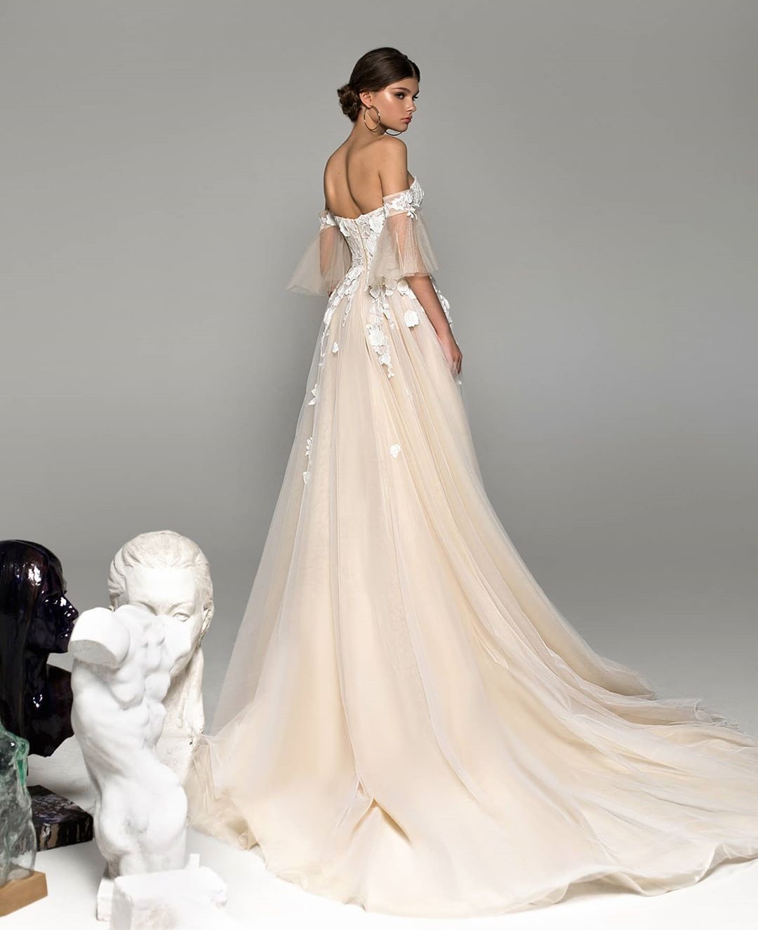 Line Amazing A Lace Wedding Dresses Off The Shoulder Short Sleeves Appliqued Bridal Gowns Sweep Train Tulle Robe De Marie ppliqued
