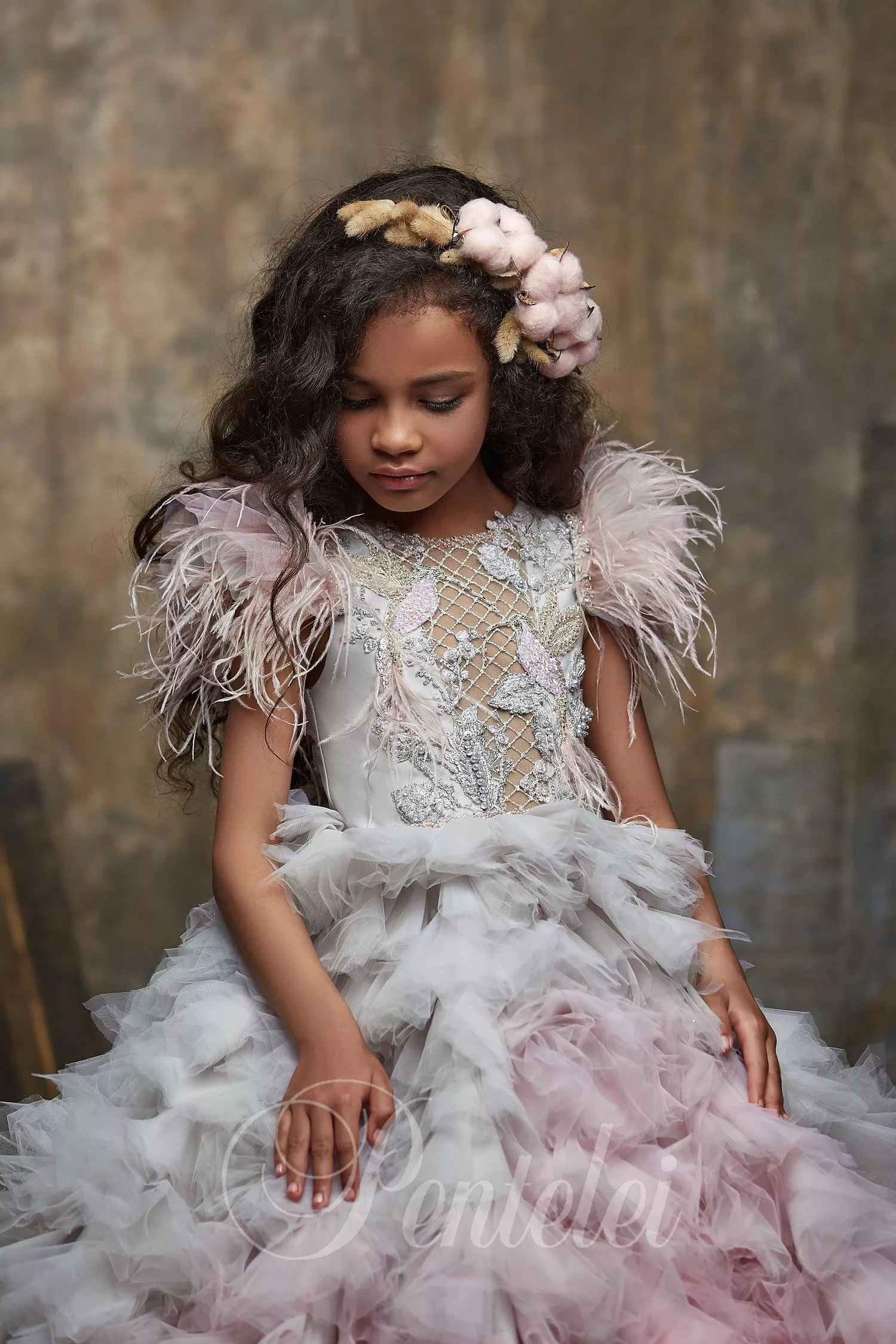 luxury ruffles flower girl dresses appliqued long sleeve little kids birthday party feather girls pageant dress party gowns