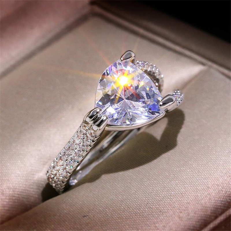 2020 New Arrival Solitaire Luxury Jewelry 925 Sterling Silver Pear Cut White Topaz CZ Diamond Gemstones Women Wedding Heart Band Ring Gift