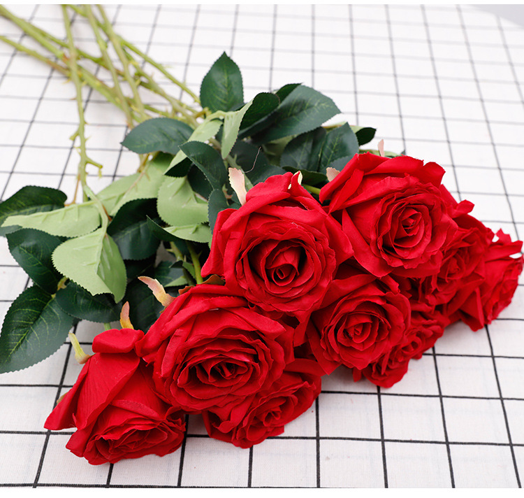 Artificial Silk Roses Flowers For Wedding Party Decoration New Style DIY Flowers Arrangement White Single Fake Roses, Red
Artificial Silk Roses Flowers For Wedding Party Decoration New Style DIY Flowers Arrangement White Single Fake Roses, Red