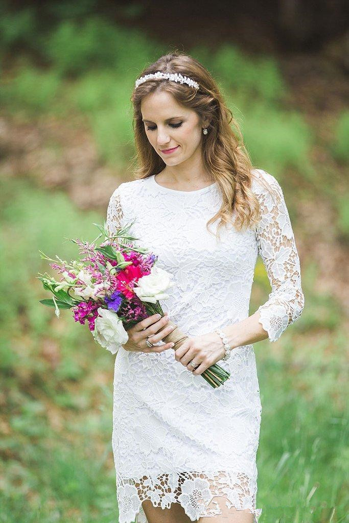 Vintage Short Country Wedding Dresses with Long Sleeve 2019 Crochet Cotton Lace Bohemian Beach Sheath Bridal Informal Wedding Gown