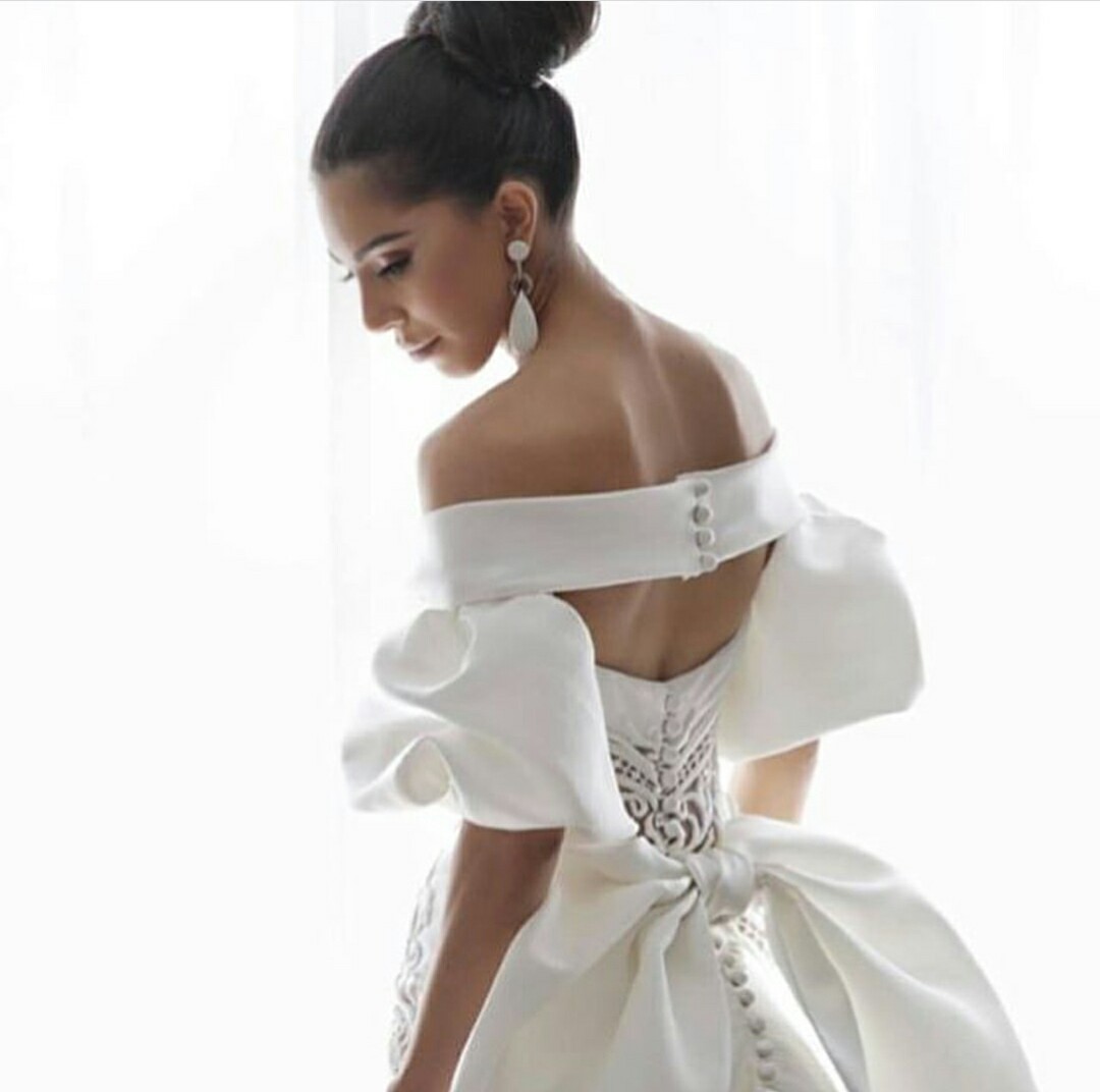 Satin Mermaid Wedding Dresses With Long Train Off The Shoulder Half Long Sleeves Modest Bridal Gowns Custom Made Boho Wedding Dress