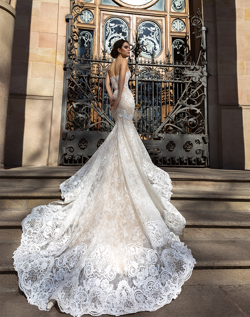 Lace Mermaid Wedding Dresses Beaded Spaghetti Straps Appliqued Bridal Gowns Chapel Train Trumpet Vestido De Novia