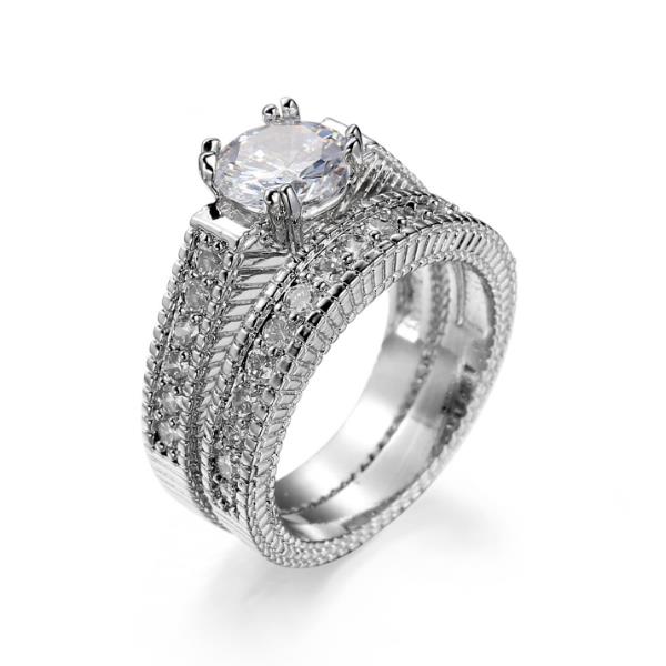 Hot style double platinum ring combination set set with diamond zircon matching material copper + zircon weight about 8.1g size 6 ~12
Hot style double platinum ring combination set set with diamond zircon matching material copper + zircon weight about 8.1g size 6 ~12