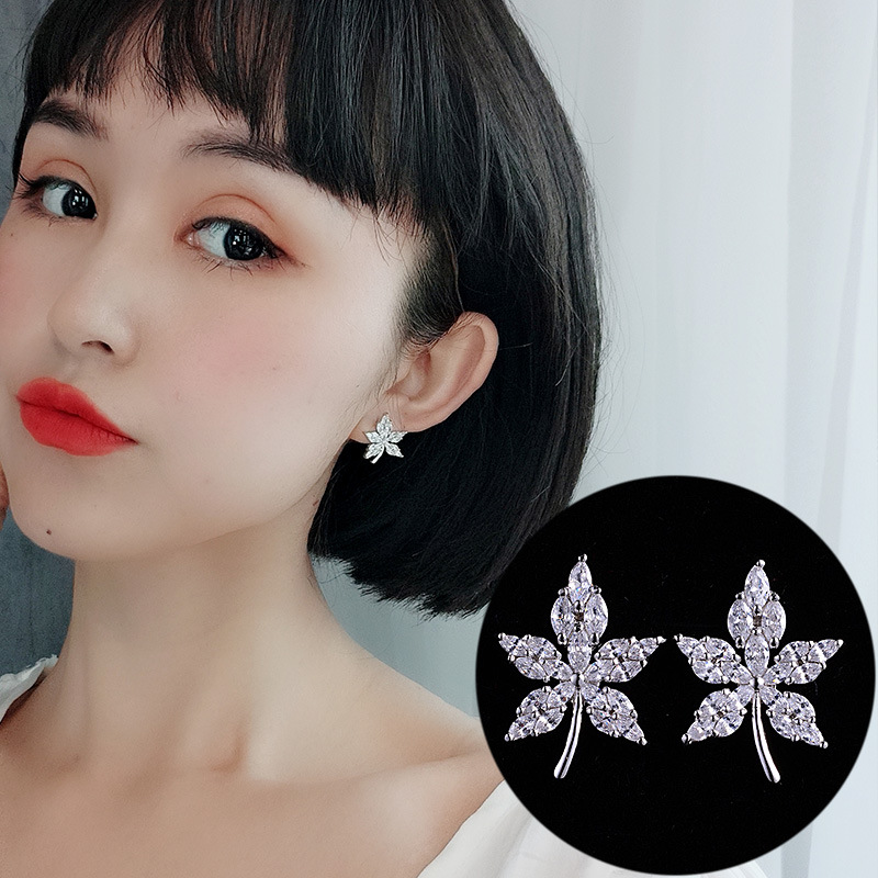 JEWELS 2019 925 Silver Color Earrings Leaf Style Marquise Cut Austrian Clear Zircon Women Fashion Earring Stud OME03
JEWELS 2019 925 Silver Color Earrings Leaf Style Marquise Cut Austrian Clear Zircon Women Fashion Earring Stud OME03