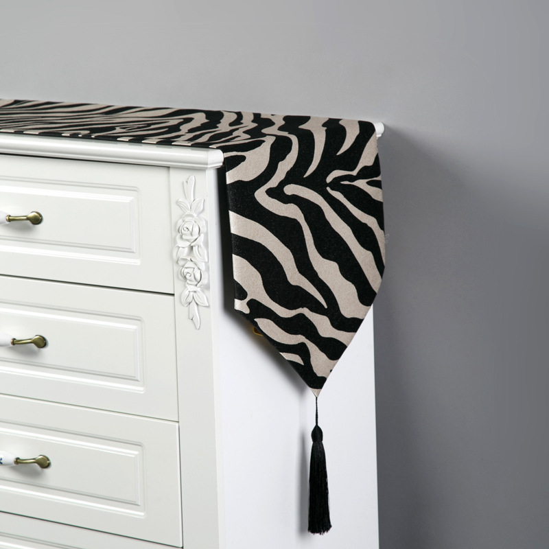 Zebra Striped Table Runner Luxury European High Precision Yarn Dyed Jacquard Dinning Table Cover TV Shoe Cabinet Table Cloth
Zebra Striped Table Runner Luxury European High Precision Yarn Dyed Jacquard Dinning Table Cover TV Shoe Cabinet Table Cloth