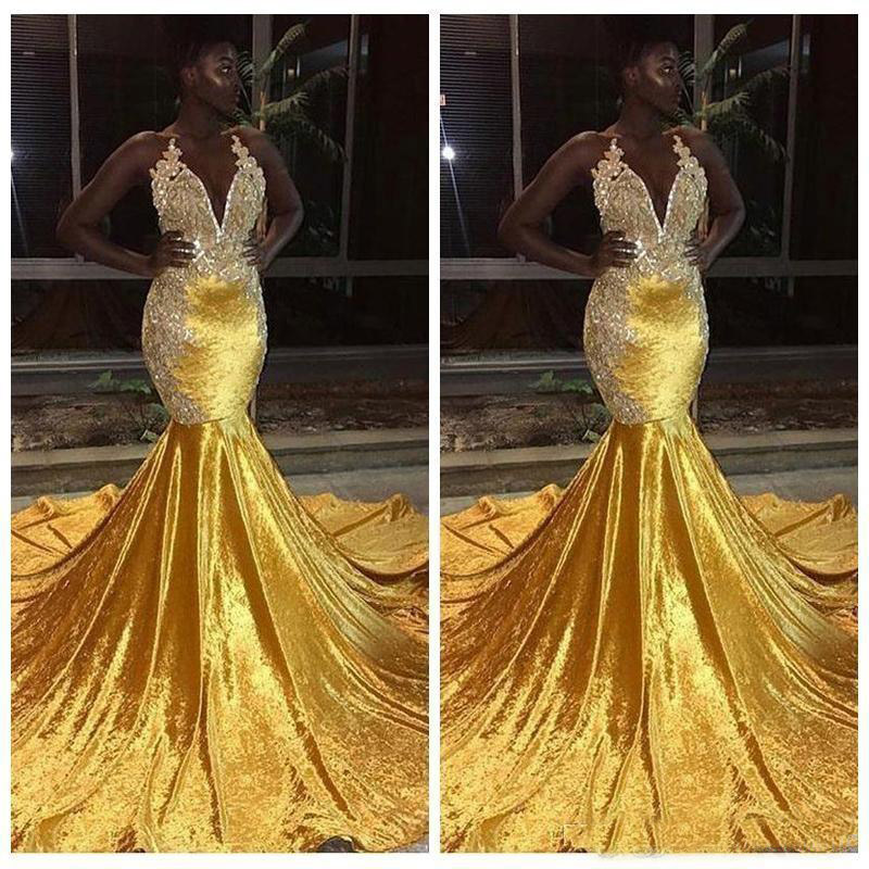 Elegant Yellow Velvet Prom Dresses For Black Girl Long Mermaid Halter Lace Appliques Evening Gowns Backless Sweep Train Party Gowns