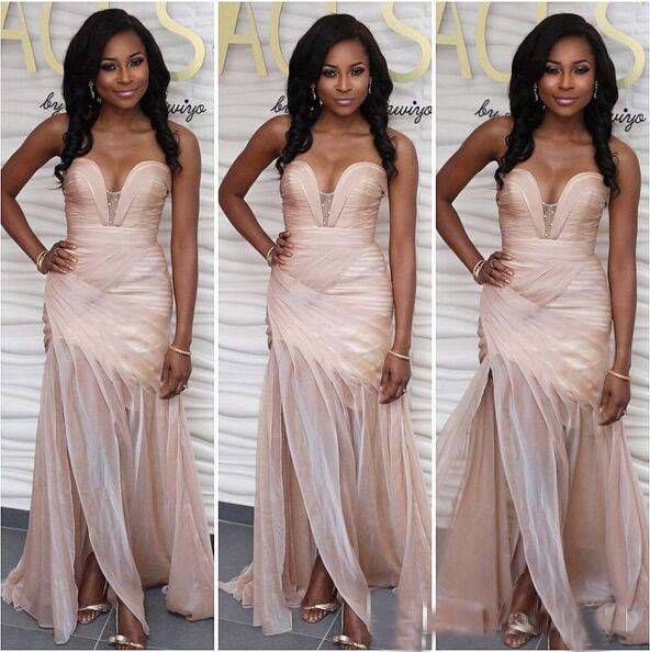 Cheap Nude Mermaid Boho Bridesmaid Dress V Neck Pleats Side Slit Sexy Maid Of The Bride Evening Gowns Formal Ocn Wear 0521