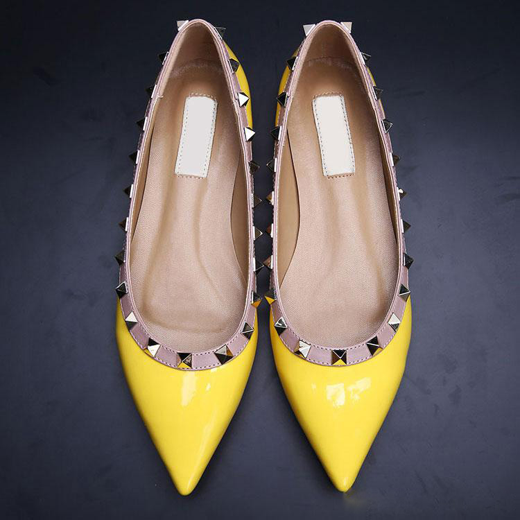 Sale! With Box34/40 Genuine Leather V Stud Ballerina Flats Blue Black Nude Red Yellow Rose Pink Luxury Designer Runway Classic Fashion Women, White
Sale! With Box34/40 Genuine Leather V Stud Ballerina Flats Blue Black Nude Red Yellow Rose Pink Luxury Designer Runway Classic Fashion Women, White