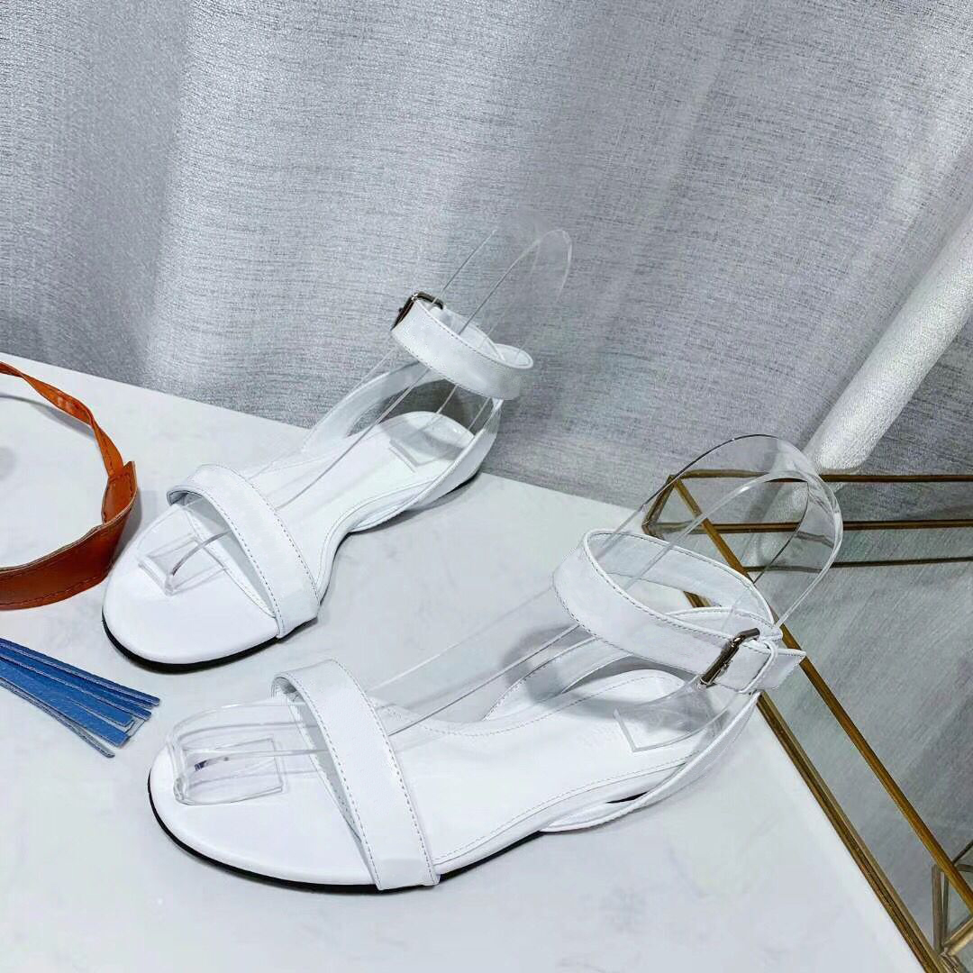 White Allover Logo Sandals Women Flat Sandals Designer Ankle Strap Round Leather Flat Sandals Fashion Green Sole Allover Logo Sandal, Style 2
White Allover Logo Sandals Women Flat Sandals Designer Ankle Strap Round Leather Flat Sandals Fashion Green Sole Allover Logo Sandal, Style 2