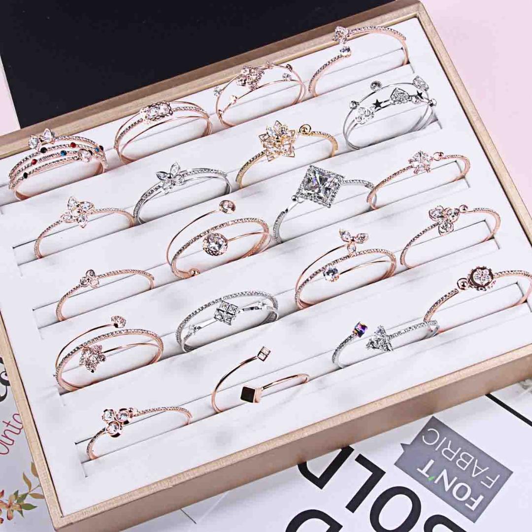 50 Pcs/lot new fashion men women bracelet hot sale cool jewelry bracelet wholesale 190723-9
50 Pcs/lot new fashion men women bracelet hot sale cool jewelry bracelet wholesale 190723-9