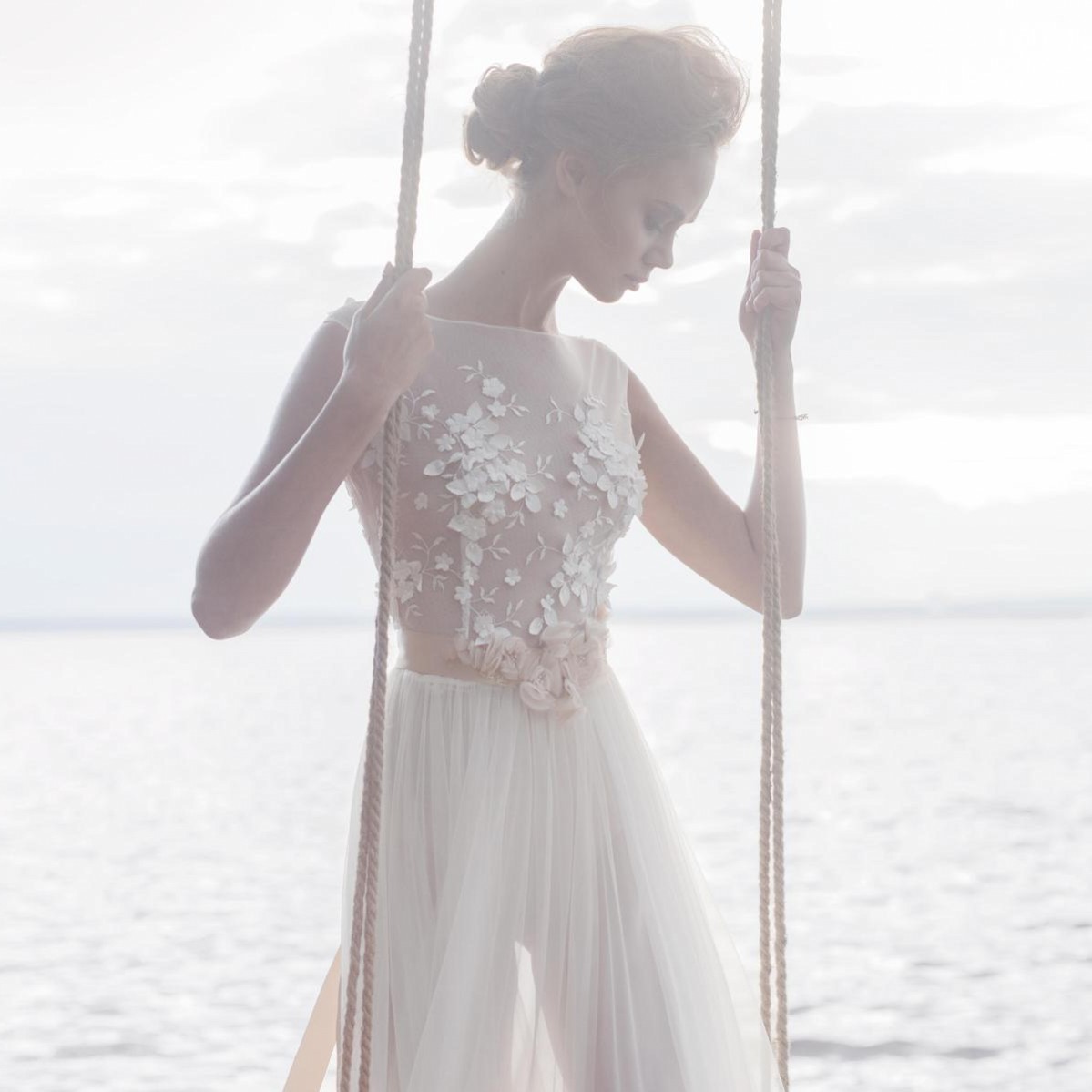A Stylish Appliqued Line Beach Wedding Dresses Sheer Bateau Neck Beaded Bridal Gowns Floor Length Tulle Robe De Marie