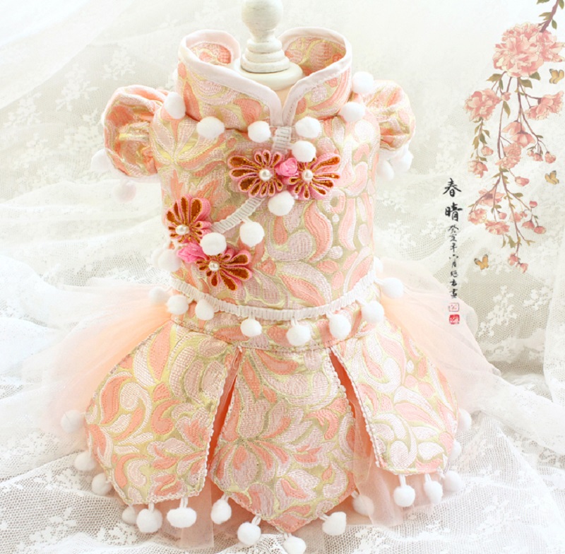 High-end dog clothing Orange red lining soft nap warm gold brocade Chinese silk skirt autumn winter dog dresses pet clothes cats
High-end dog clothing Orange red lining soft nap warm gold brocade Chinese silk skirt autumn winter dog dresses pet clothes cats