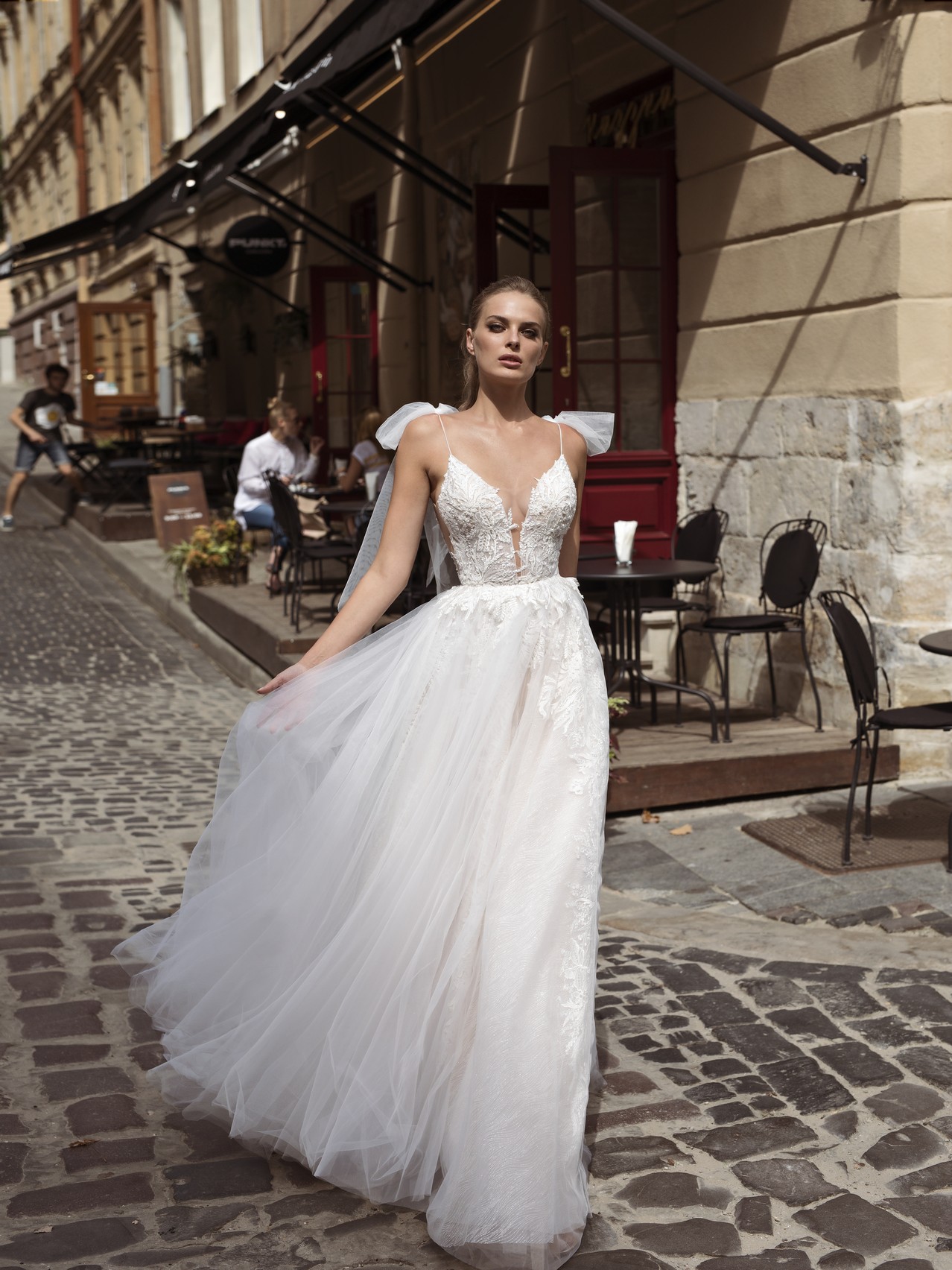 2019 Riki Dalal Wedding Dresses Spaghetti Straps Lace Applique Pearls A Line Bridal Gowns Custom Made Beach Wedding Dress Plus Size