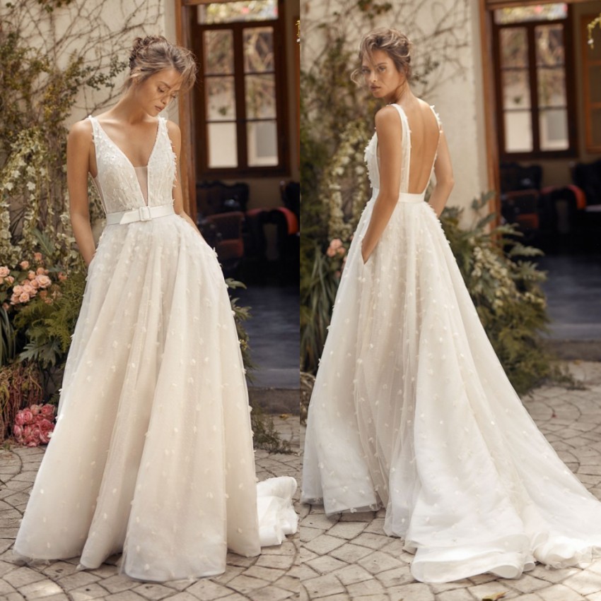 Hod Stunning Lihi Backless Wedding Dresses Sheer Deep V Neck Beach Bridal Gowns A Line Sweep Train Tulle Appliqued Robe De Marie ppliqued
